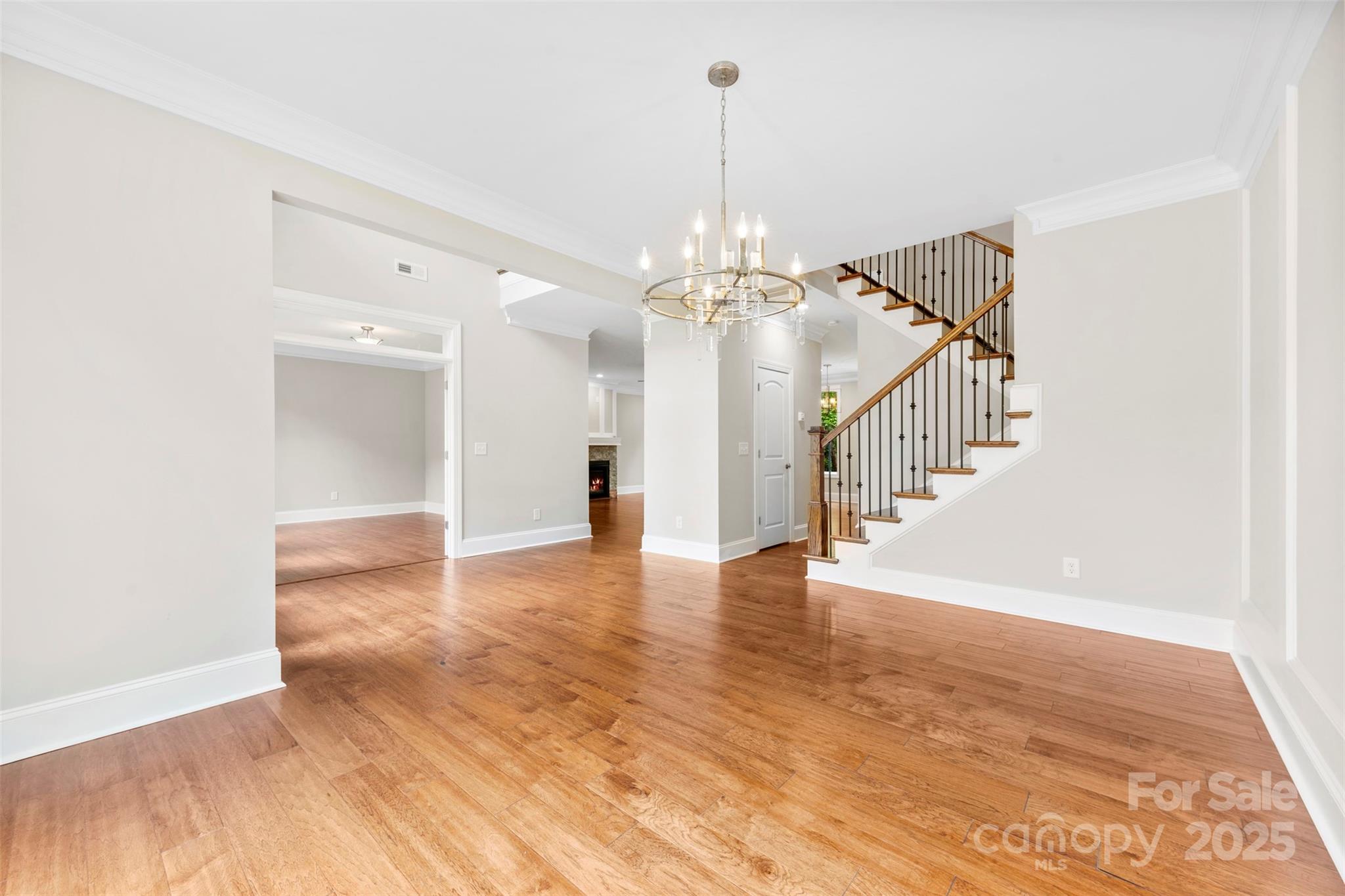Property image 3 of 2857 Scarborough Court in Glenmoor, Gastonia, NC 28054