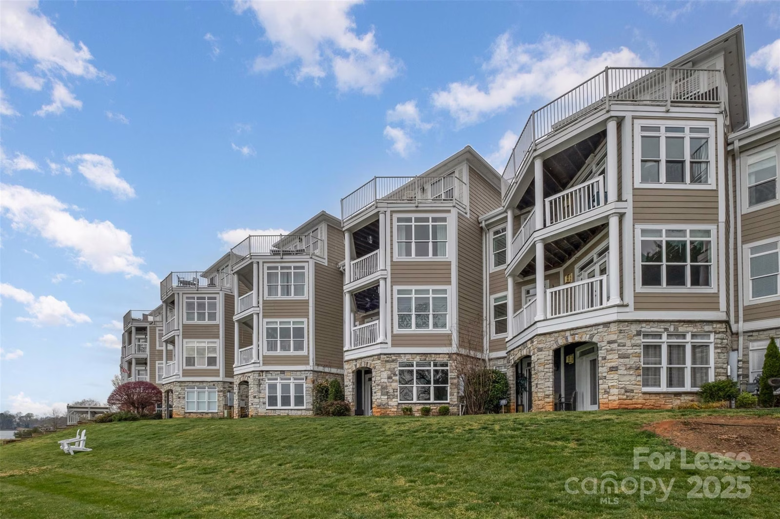 Property image 1 at 637 Williamson Road, Mooresville, NC 28117