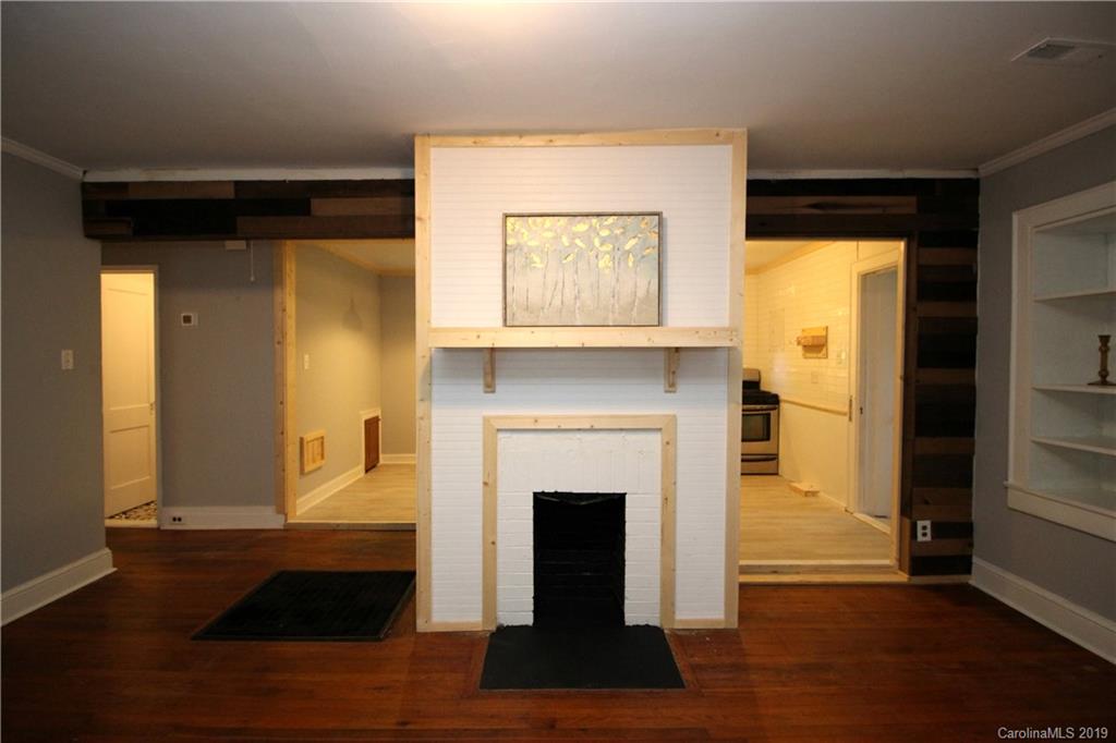 Property image 3 of 313 Westwood Drive in Westwood, Statesville, NC 28677