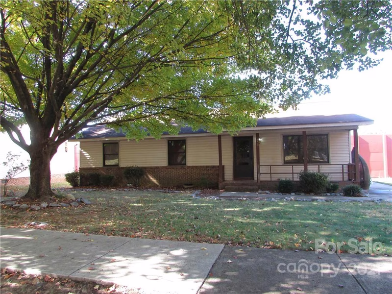 1509 Whisnant Street