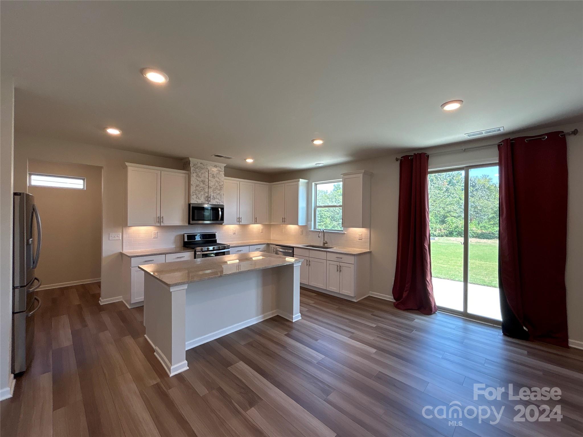 Property image 4 of 2054 Yearden Lane in Weddington Pointe, Monroe, NC 28110