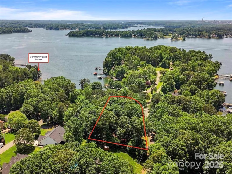 Allendale Point, Troutman Community