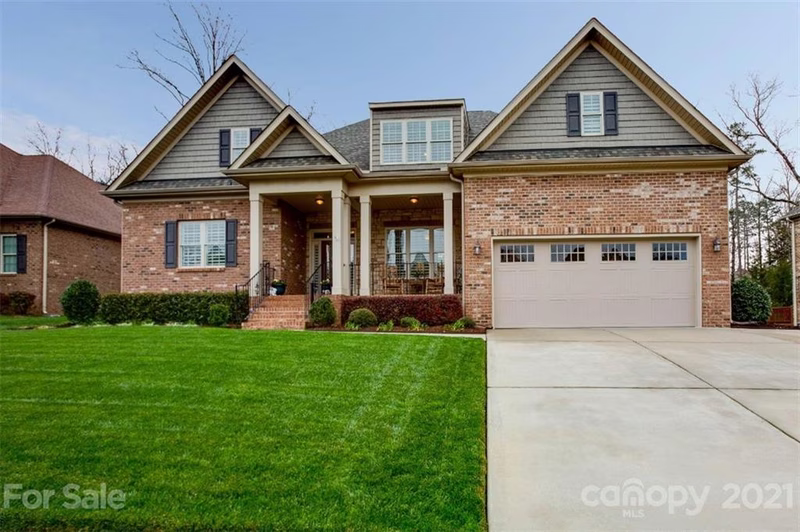 4002 Stonehill Lane