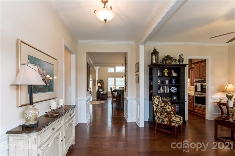 Property image 4 at 4002 Stonehill Lane, Matthews, NC 28104
