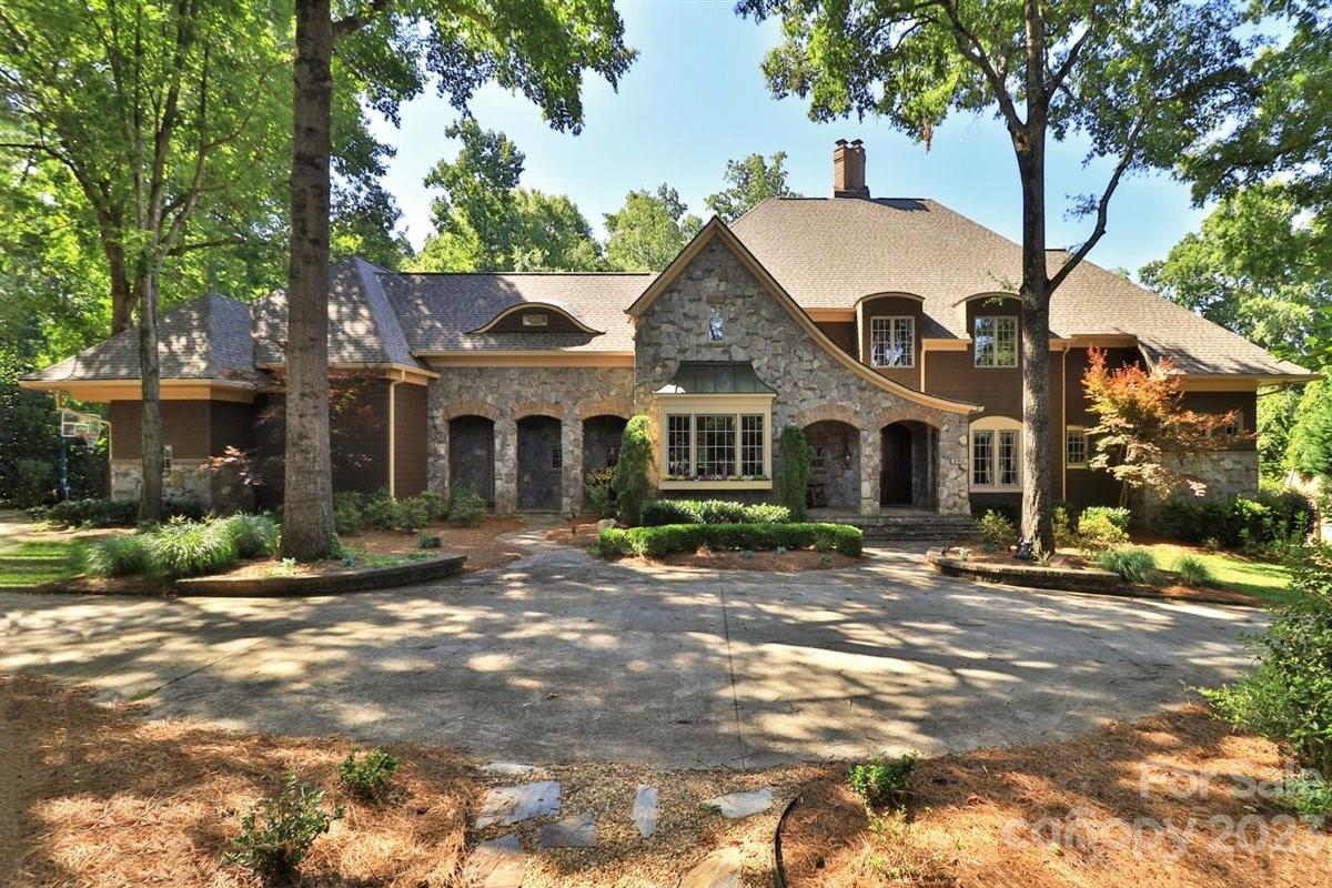 Property image 2 of 6239 Sharon Hills Road in Sharon Hills, Charlotte, NC 28210