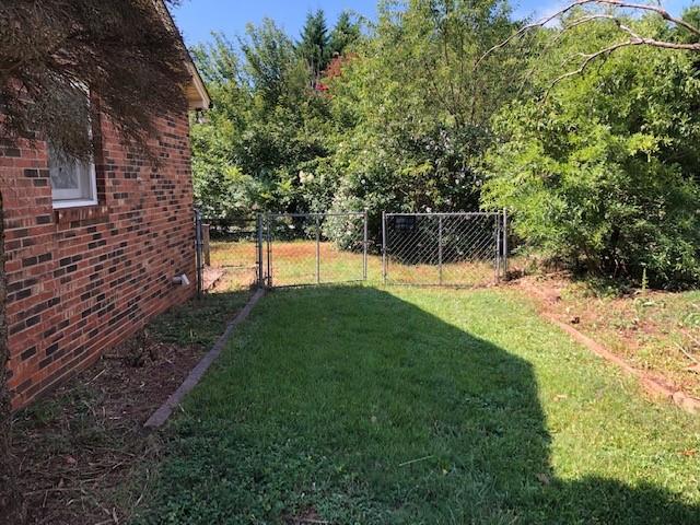 Property image 2 of 5609 Valley Field Road in Homestead, Hickory, NC 28602