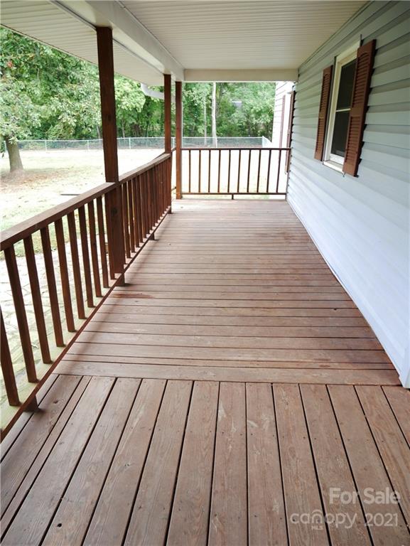 Property image 4 of 428 S 8th Avenue in Boyd Heights, Maiden, NC 28650