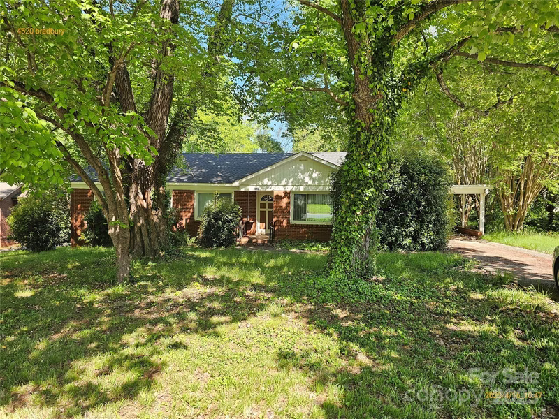 4520 Bradbury Drive
