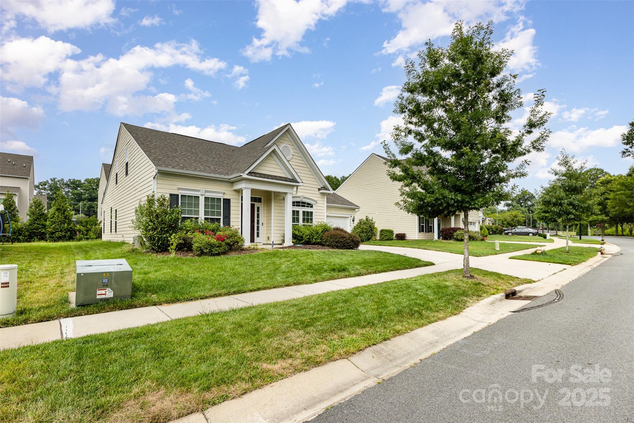 Property image 3 of 1116 Arnott Lane in Lismore, Matthews, NC 28105