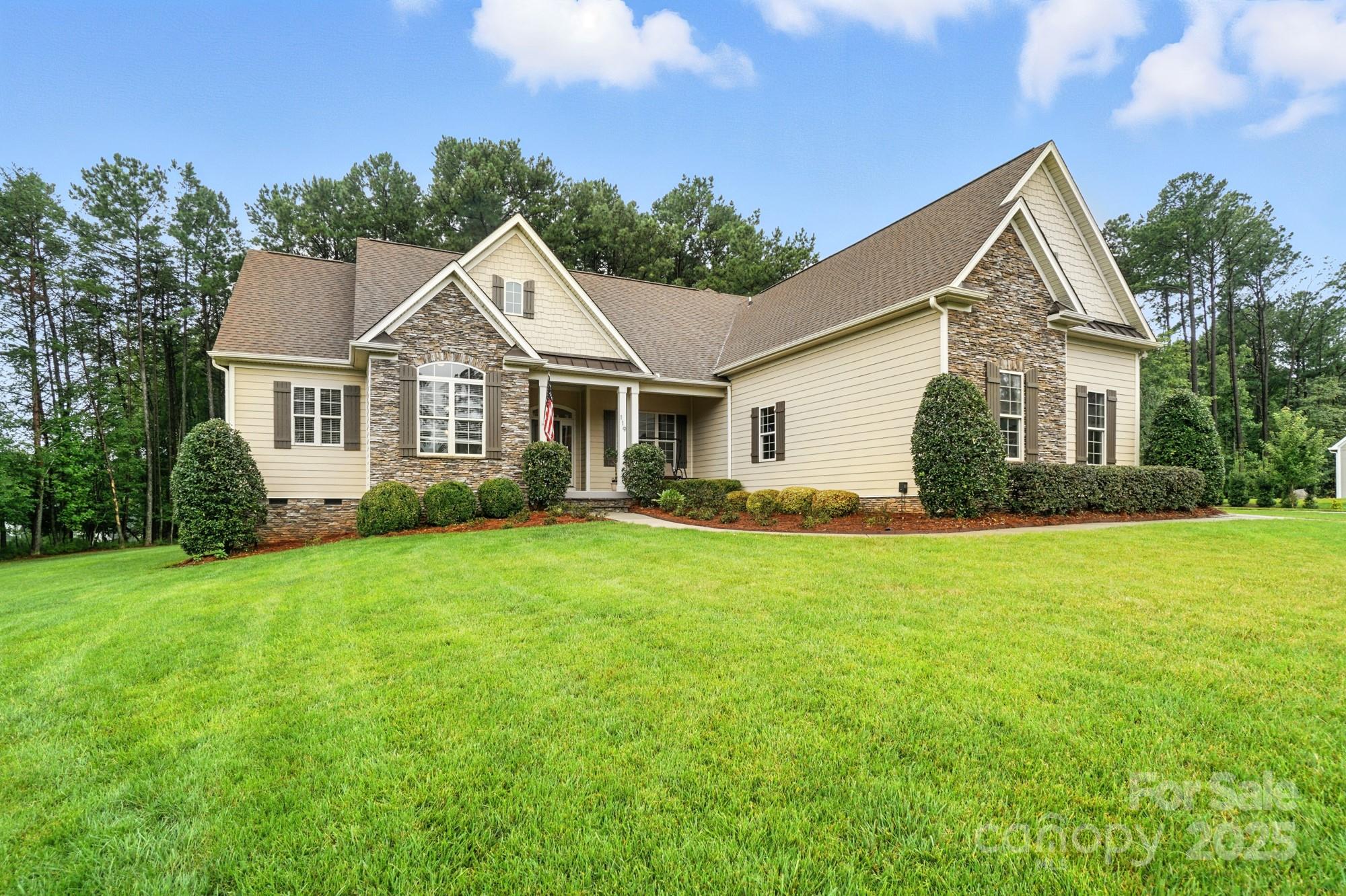 Property image 2 of 119 Cedar Branch Court in Woodleaf, Mooresville, NC 28117