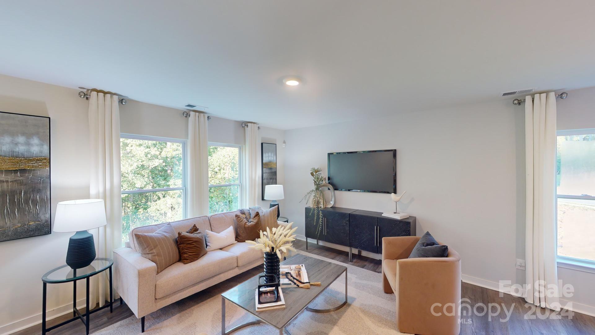 Property image 5 of 2014 10th Street in Huffman Ridge, Hickory, NC 28602