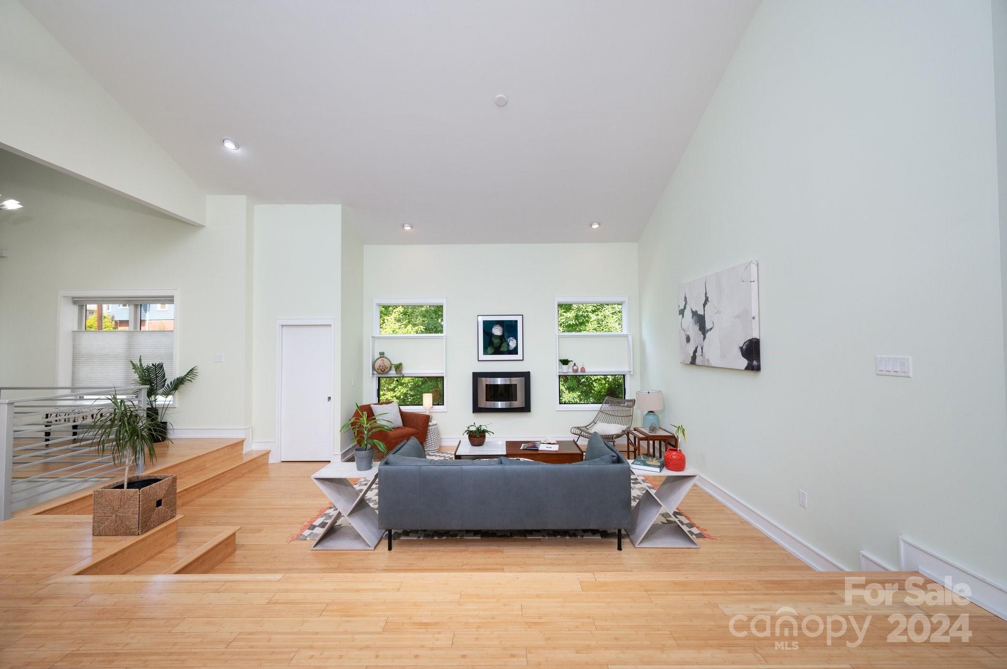 Property image 5 of 121 Courtland Avenue in Montford, Asheville, NC 28801