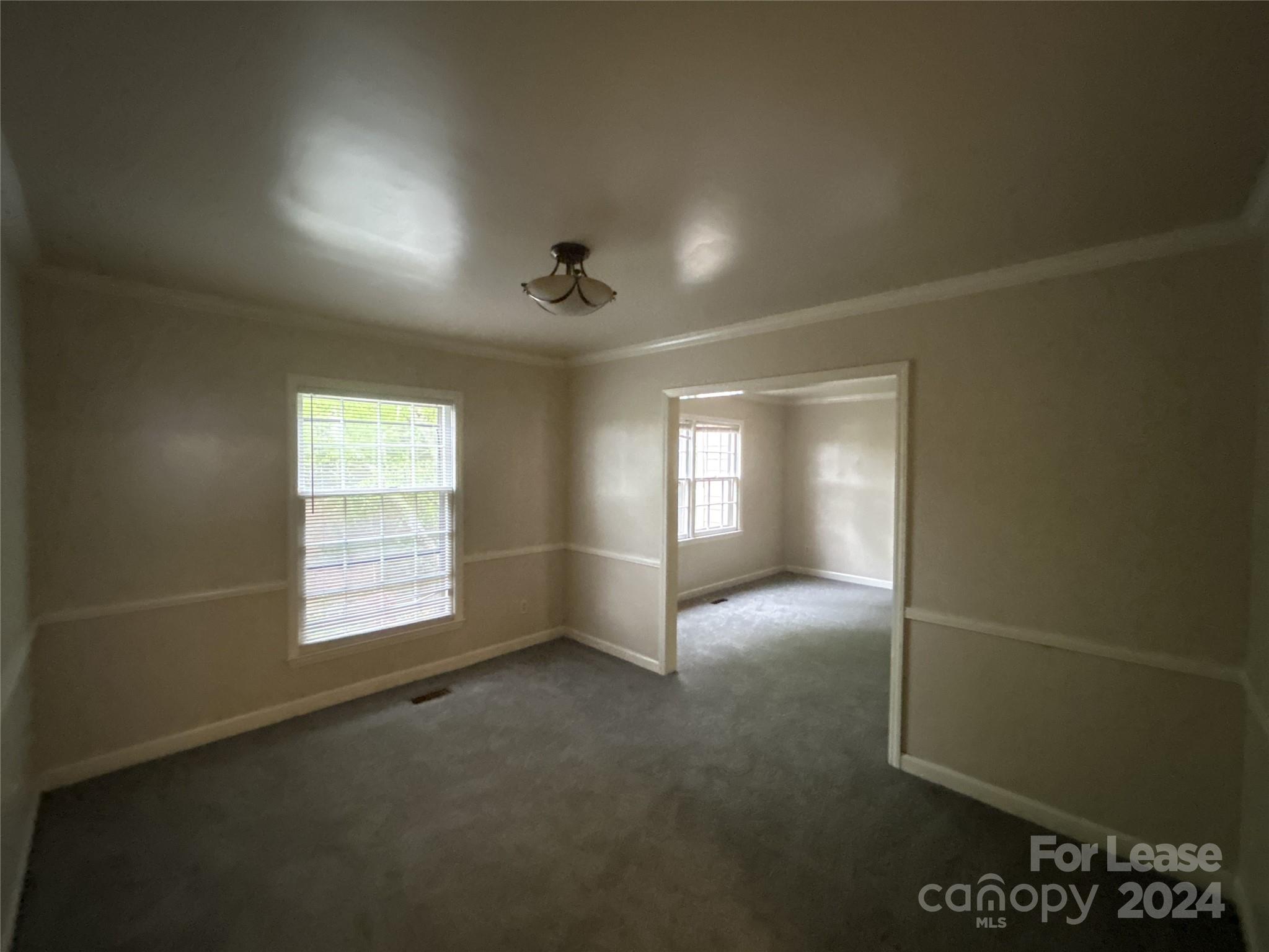 Property image 5 of 6628 Bunker Hill Circle in Olde Georgetowne, Charlotte, NC 28210