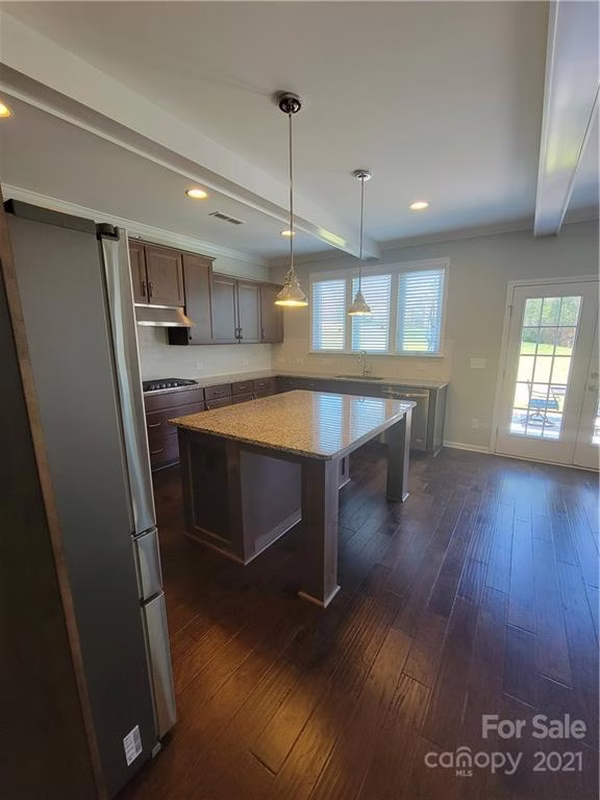 Property image 2 at 5026 Stonehill Lane, Matthews, NC 28104