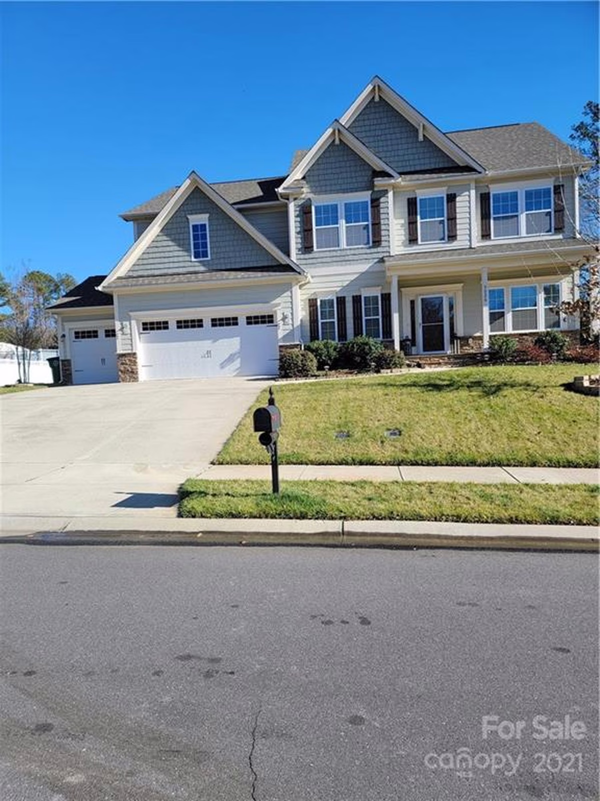 Property image 1 at 5026 Stonehill Lane, Matthews, NC 28104