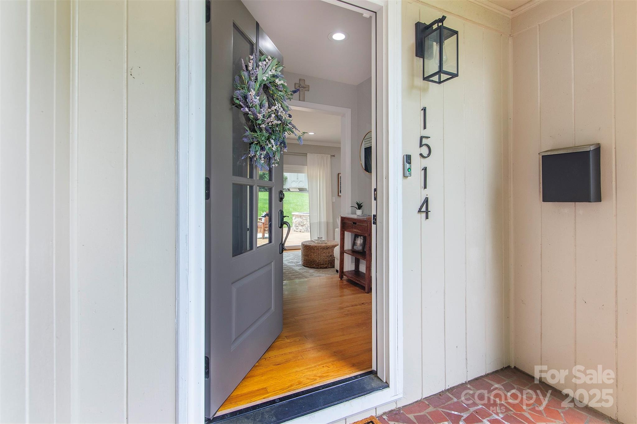 Property image 3 of 1514 Wensley Drive in Montclaire, Charlotte, NC 28210