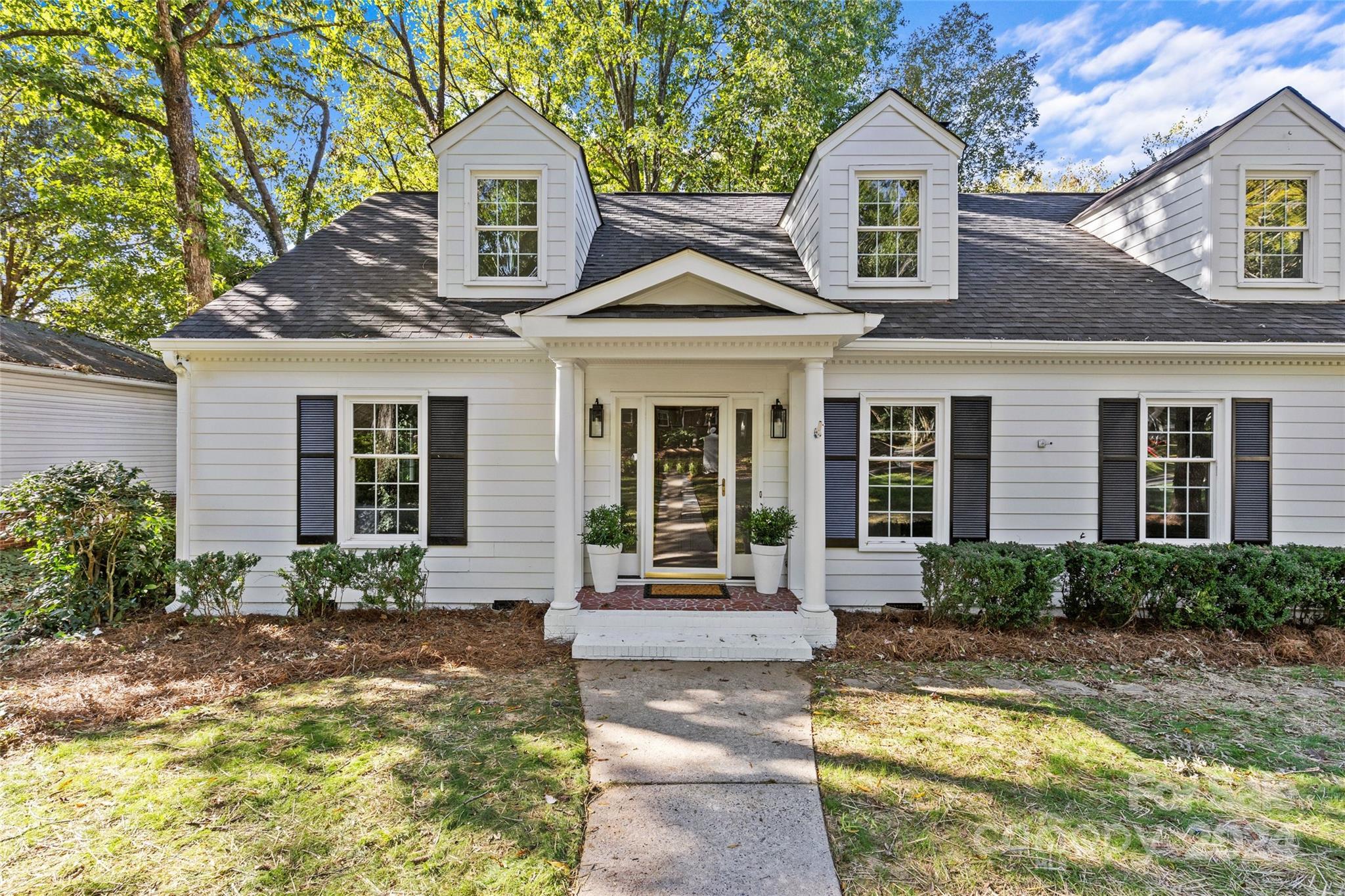 Property image 2 of 8229 Prince George Road in Olde Georgetowne, Charlotte, NC 28210