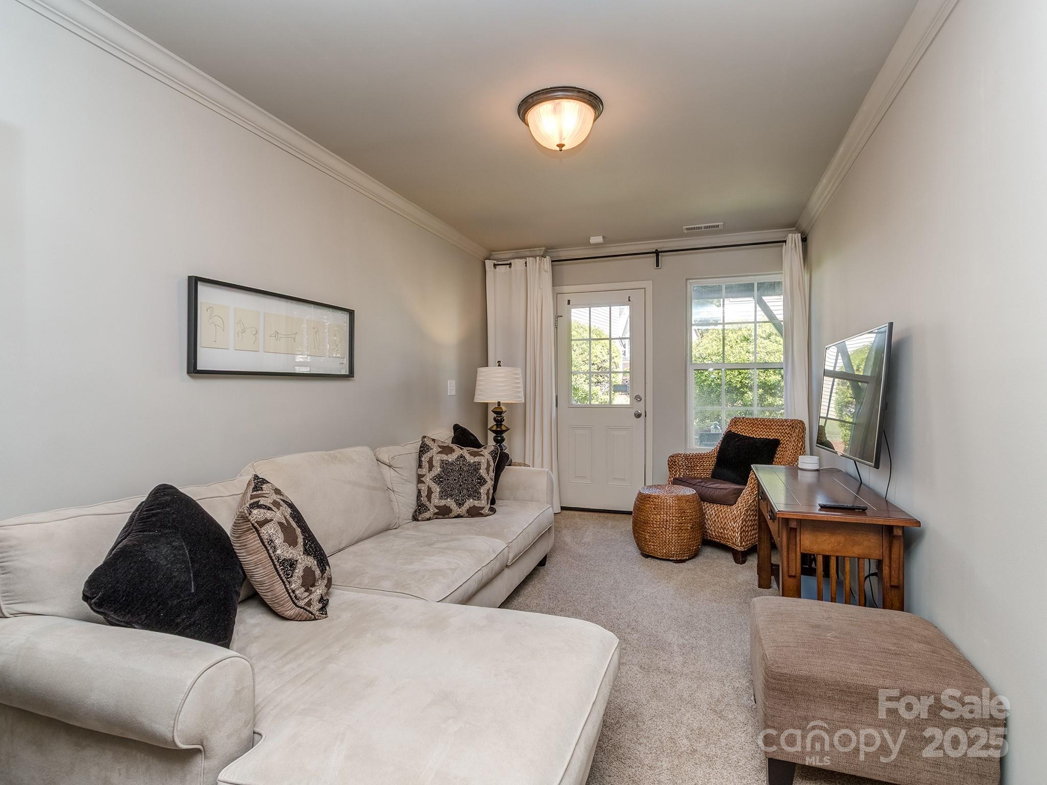 Property image 5 of 2125 Belle Vernon Avenue in Park South Station, Charlotte, NC 28210