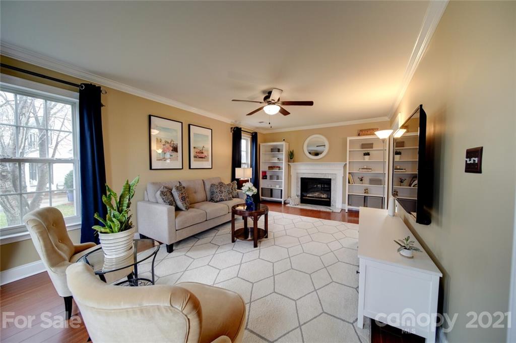 Property image 3 of 2300 Kings Farm Way in Oak Grove, Indian Trail, NC 28079