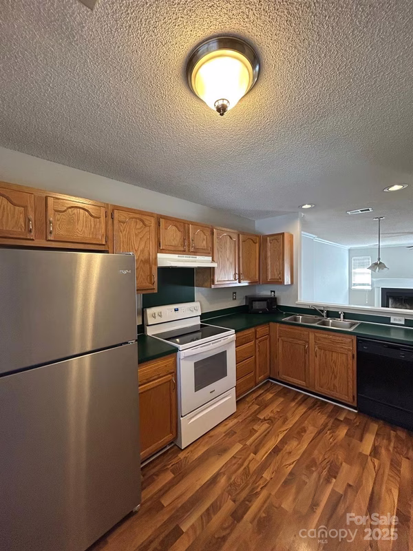 Property image 4 at 9130 Charminster Court, Charlotte, NC 28269