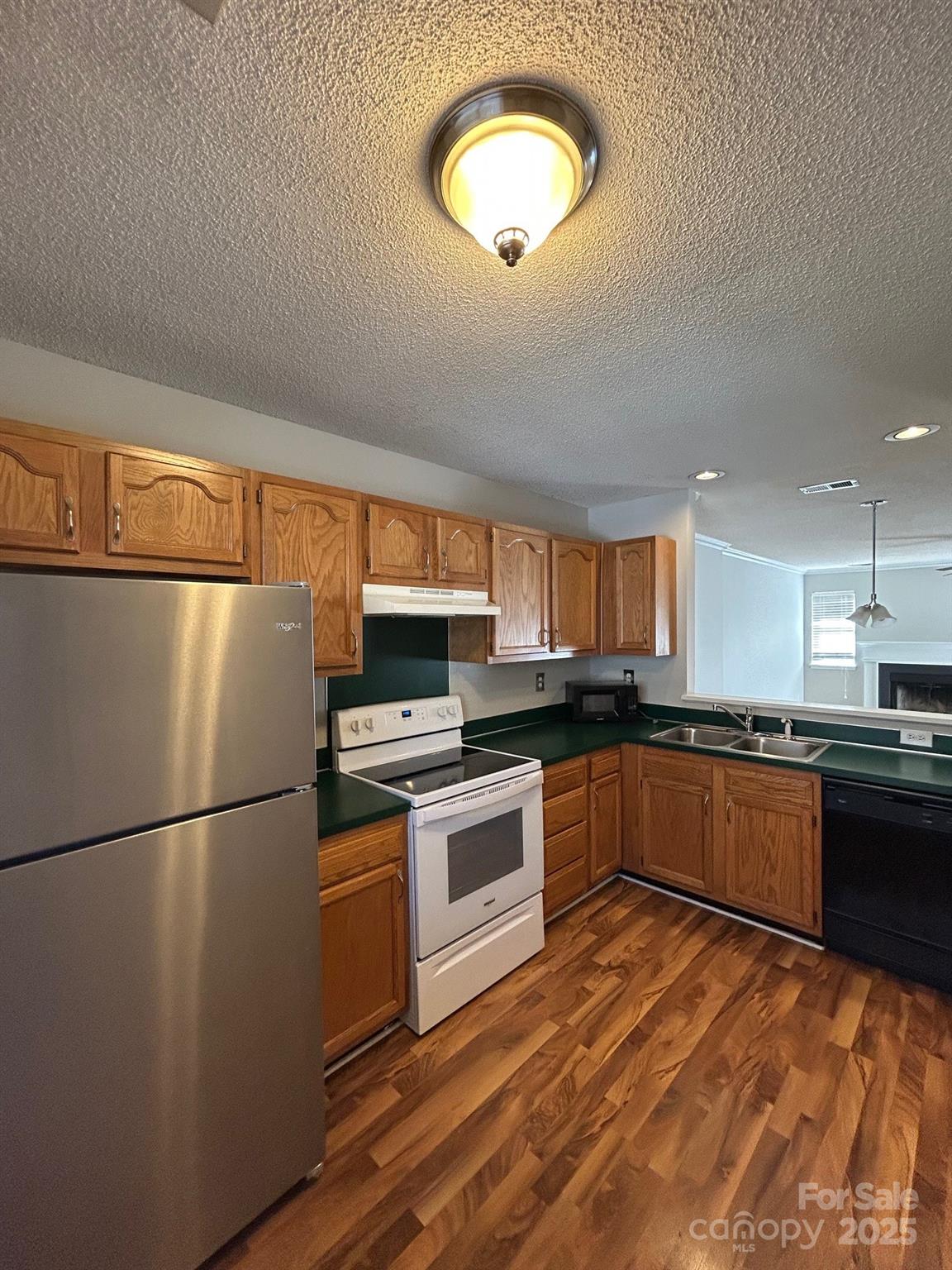 Property image 4 of 9130 Charminster Court in Rossmore, Charlotte, NC 28269