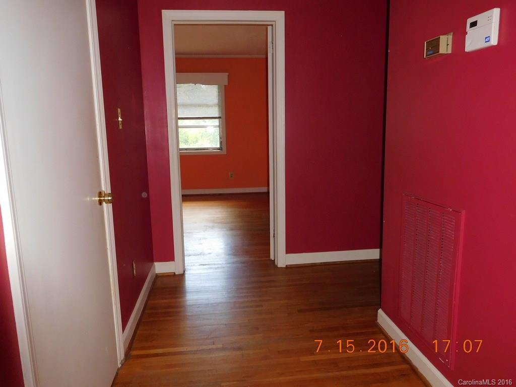 Property image 3 of 922 Elam Street in Robinson Heights, Gastonia, NC 28054