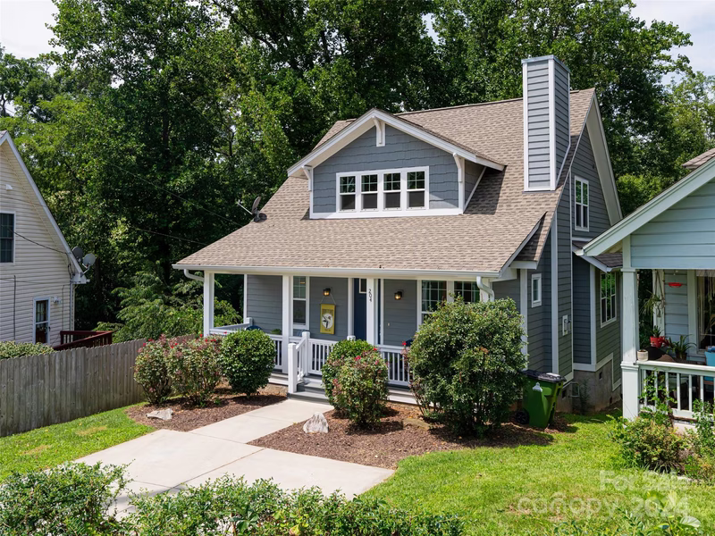 Property image 3 at 204 Courtland Place, Asheville, NC 28801