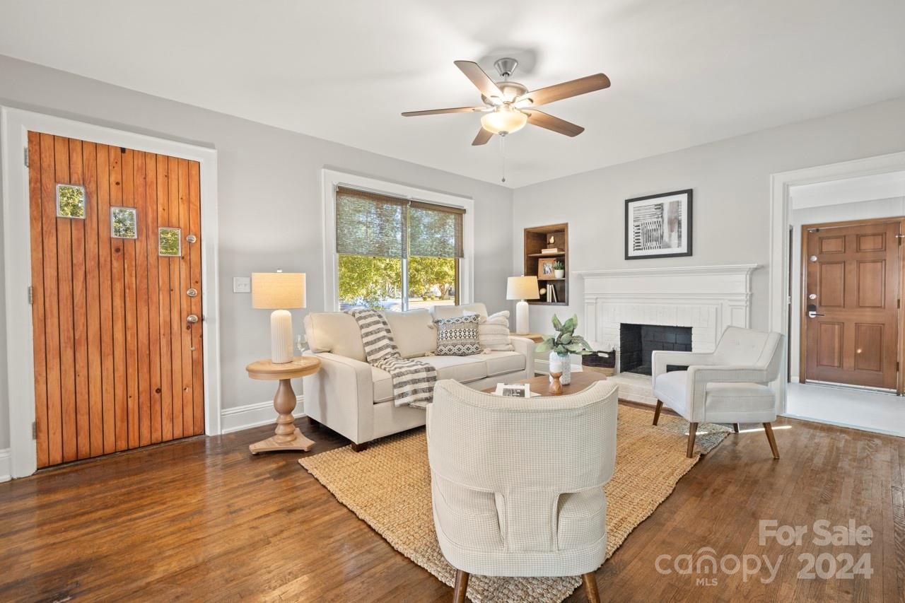 Property image 3 of 3756 The Plaza Road in Plaza Acres, Charlotte, NC 28205