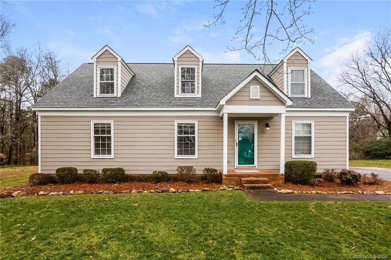 2305 Triple Crown Court