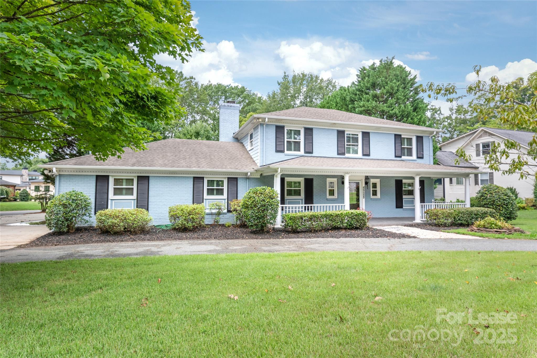 Property image 2 of 3726 Providence Road in The Cloisters, Charlotte, NC 28211