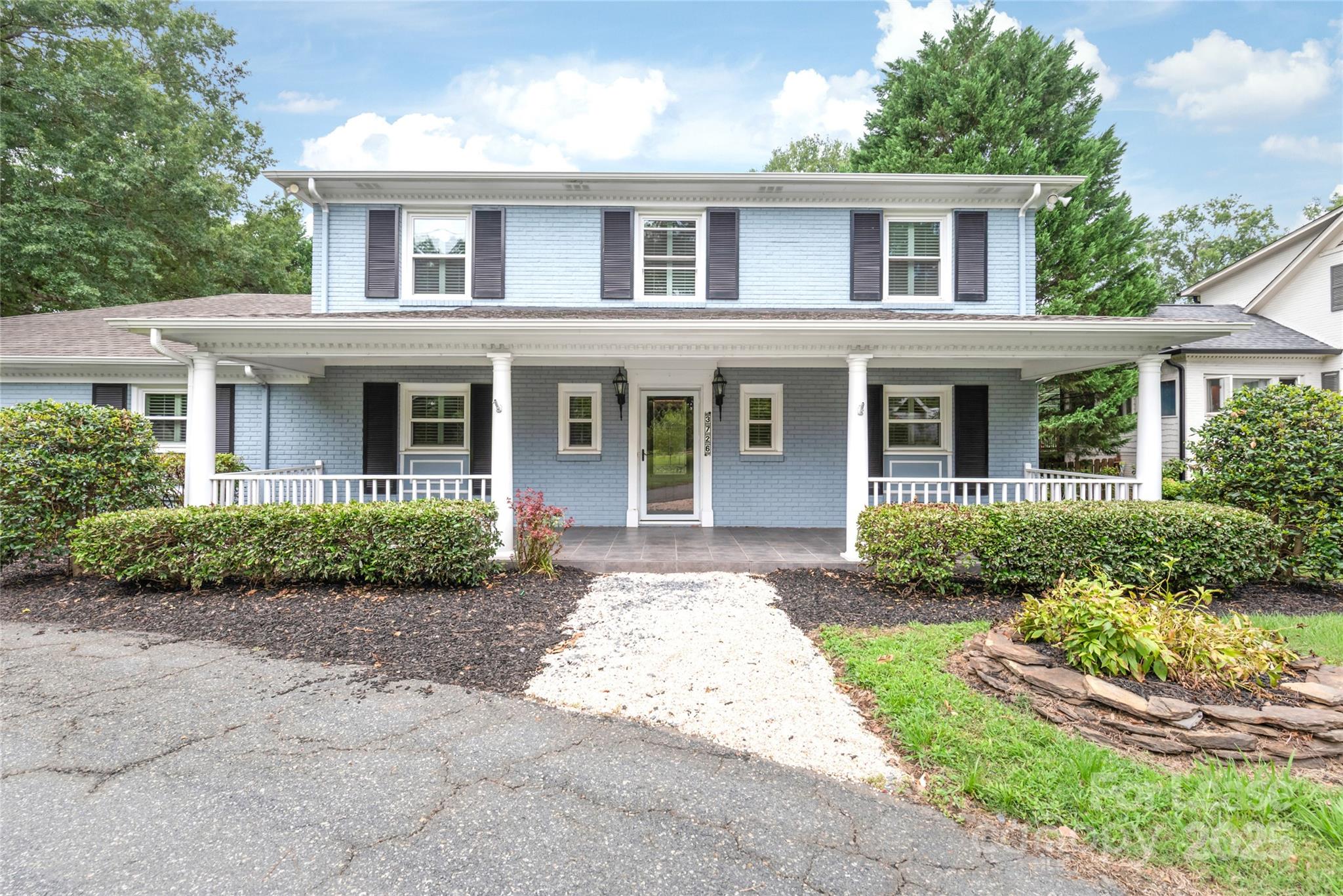 Property image 3 of 3726 Providence Road in The Cloisters, Charlotte, NC 28211
