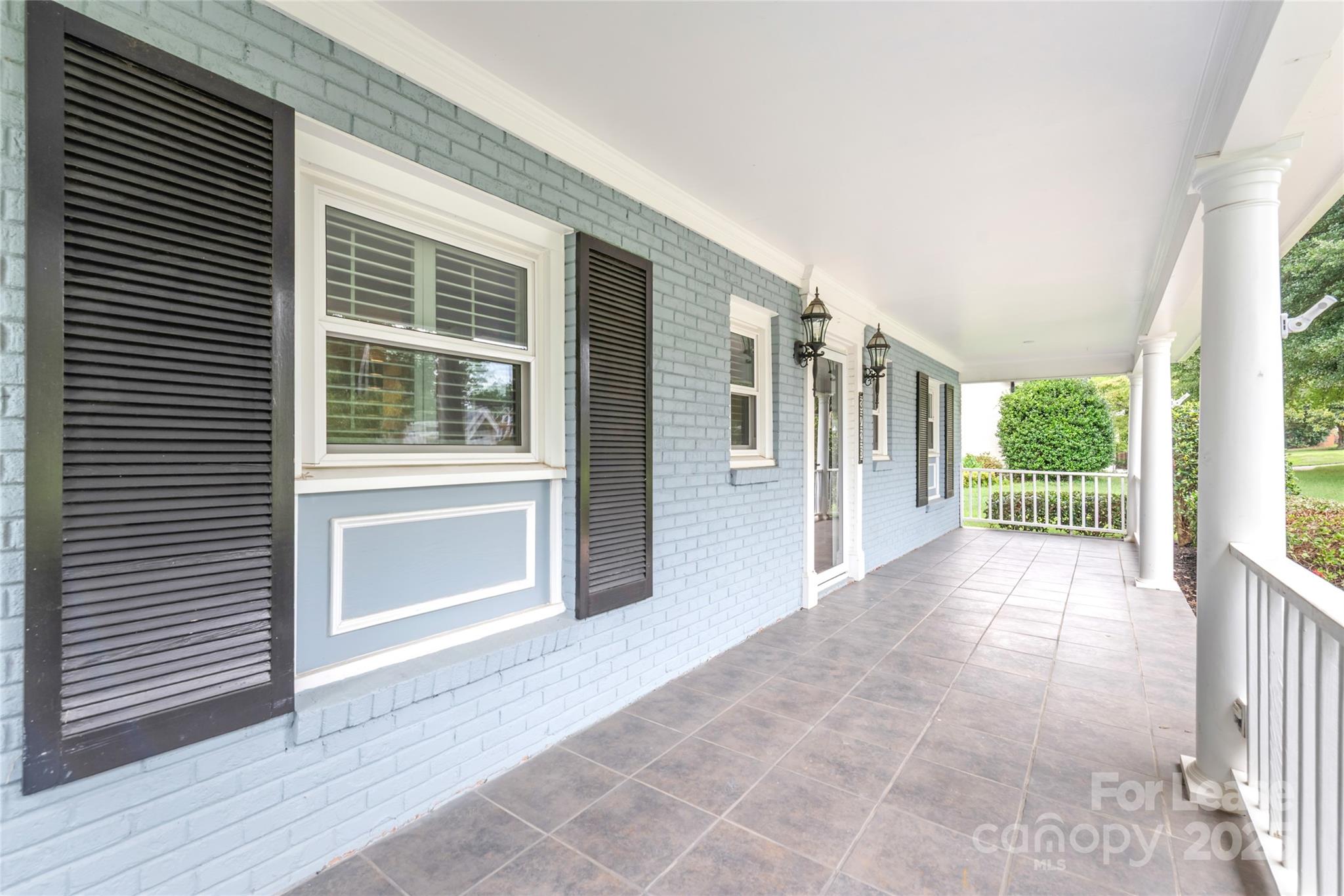 Property image 4 of 3726 Providence Road in The Cloisters, Charlotte, NC 28211