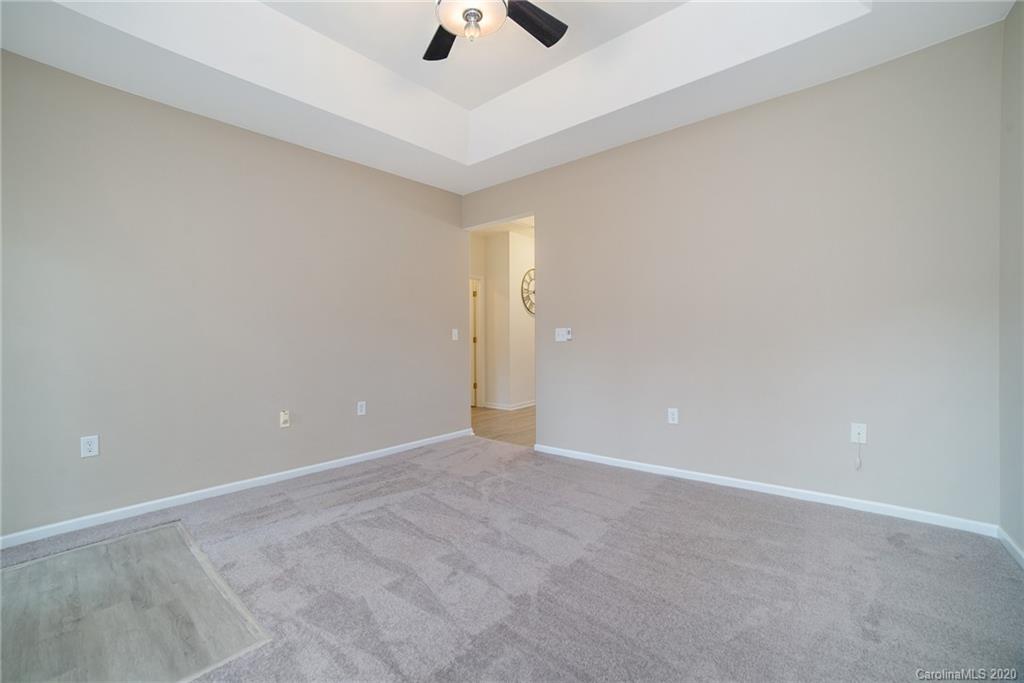 Property image 4 of 7057 Somerset Springs Drive in Somerset Springs, Charlotte, NC 28262