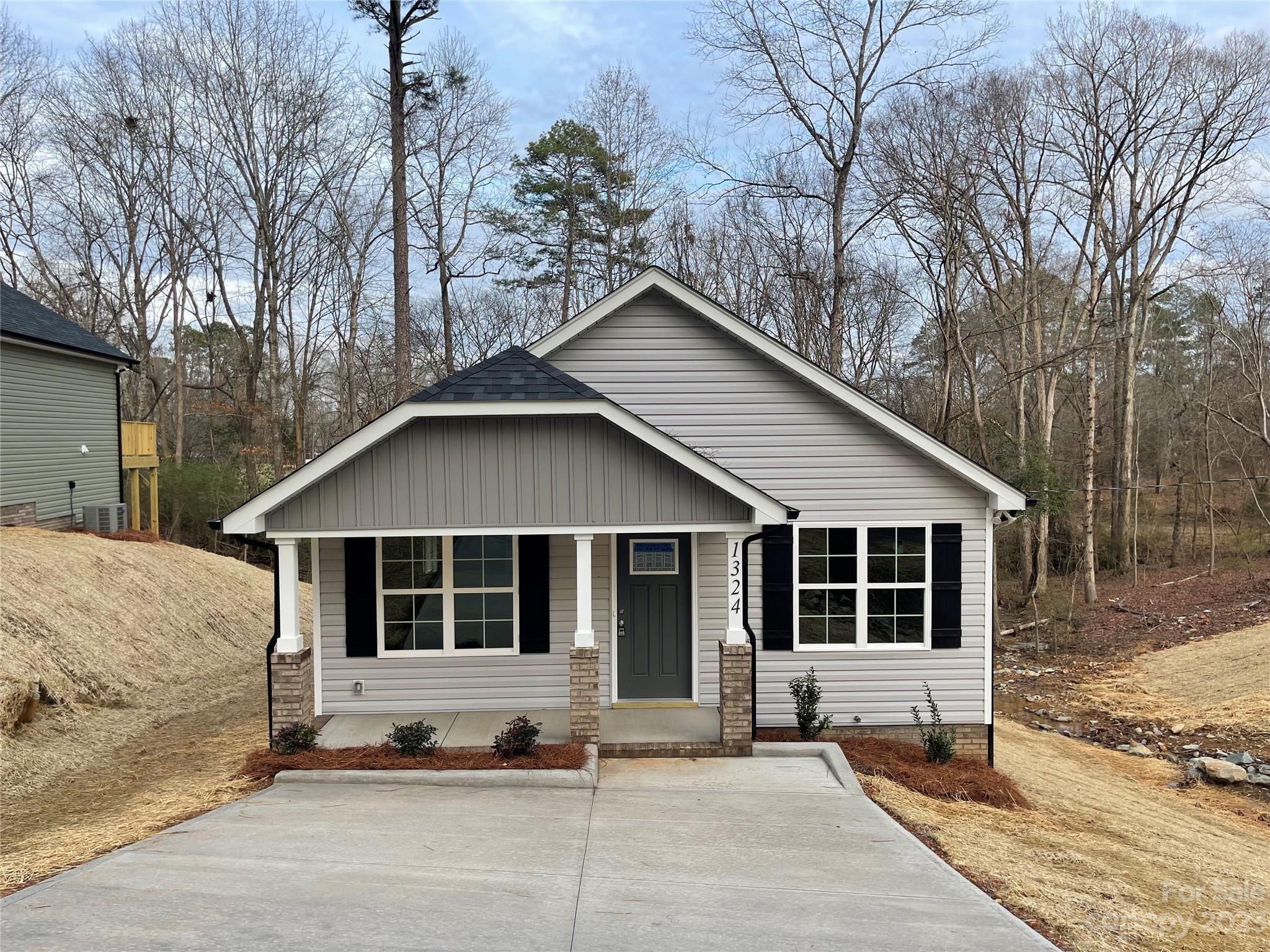 Property image 2 of 1324 Hill Street in Sunset Hills, Albemarle, NC 28001