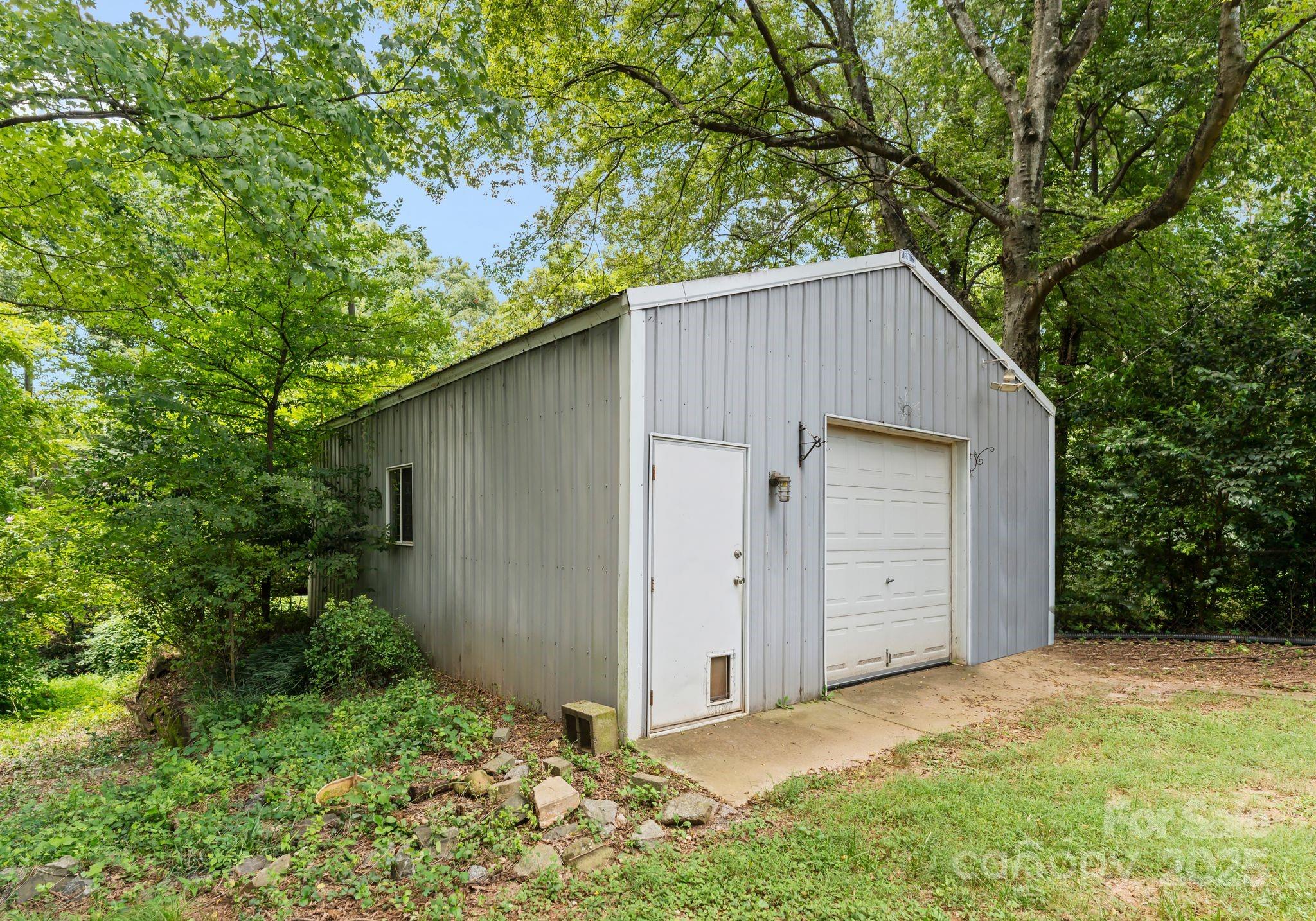Property image 4 of 1614 Keeling Place in Starmount, Charlotte, NC 28210