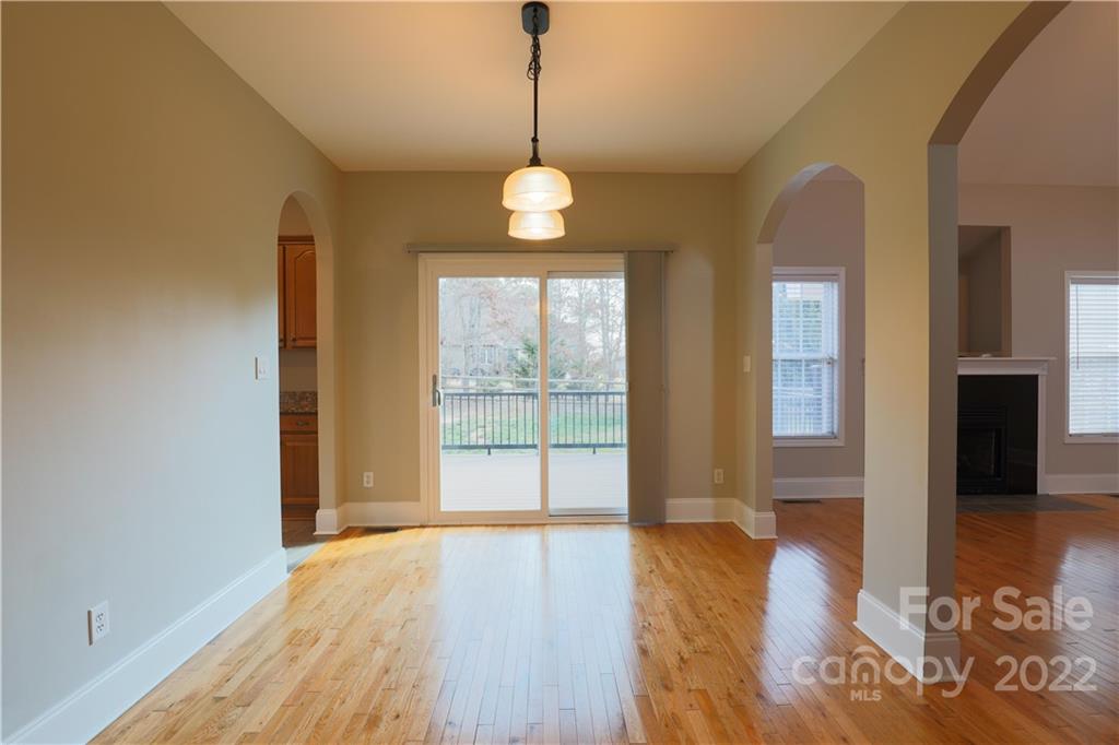 Property image 4 of 371 Stutts Road in Norman Woods, Mooresville, NC 28117