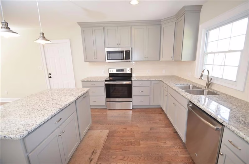 Property image 3 at 604 9th Street, Hickory, NC 28601