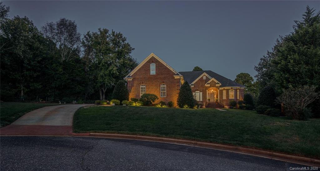 Property image 3 of 2810 Foxfield Court in Glenmoor, Gastonia, NC 28054