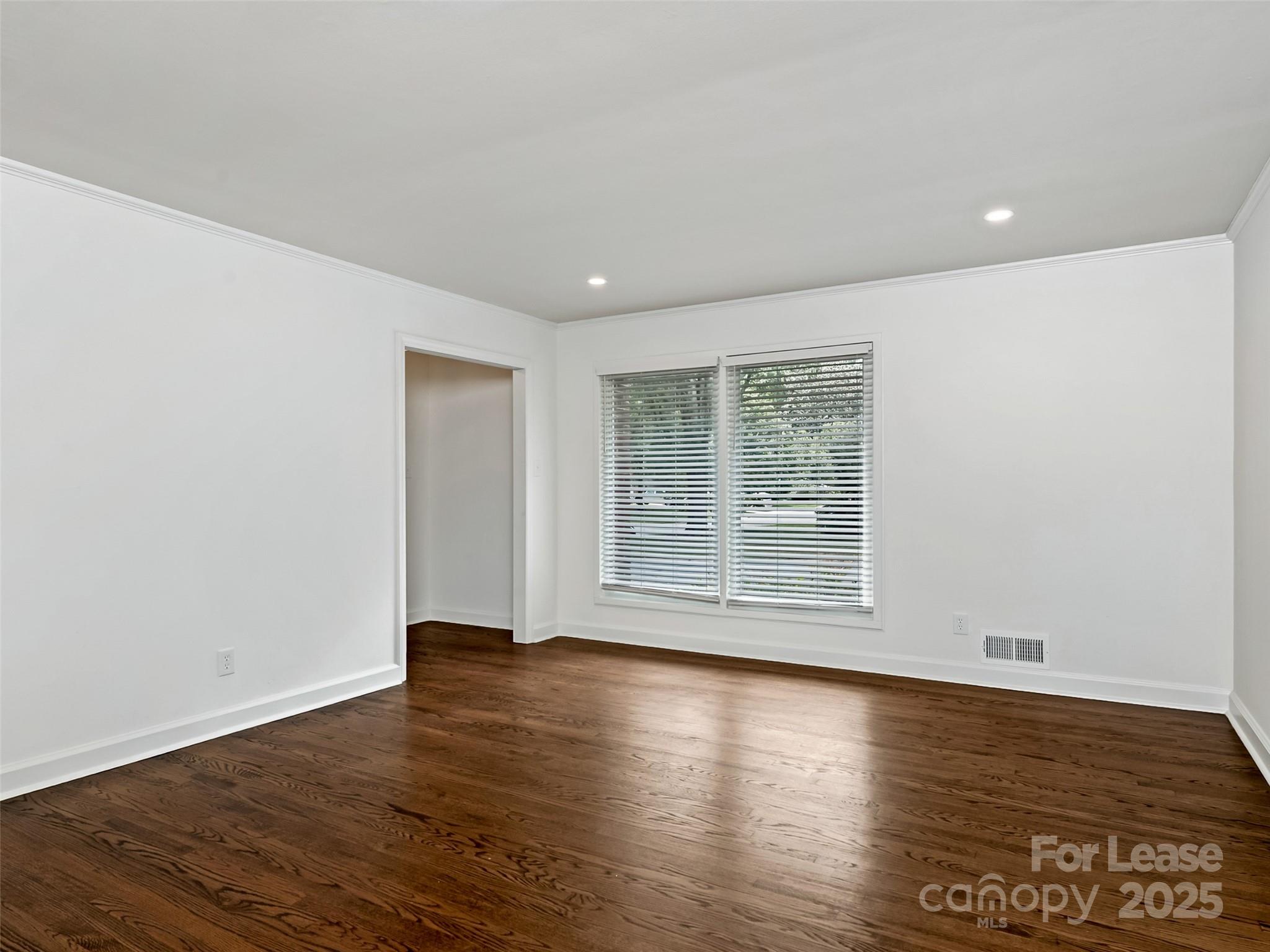 Property image 4 of 5243 Murrayhill Road in Madison Park, Charlotte, NC 28210