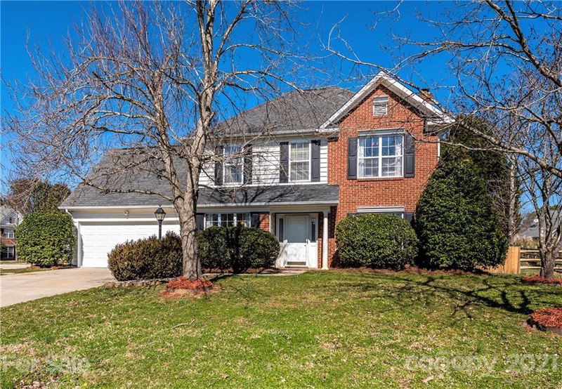 4904 Hunters Bluff Lane