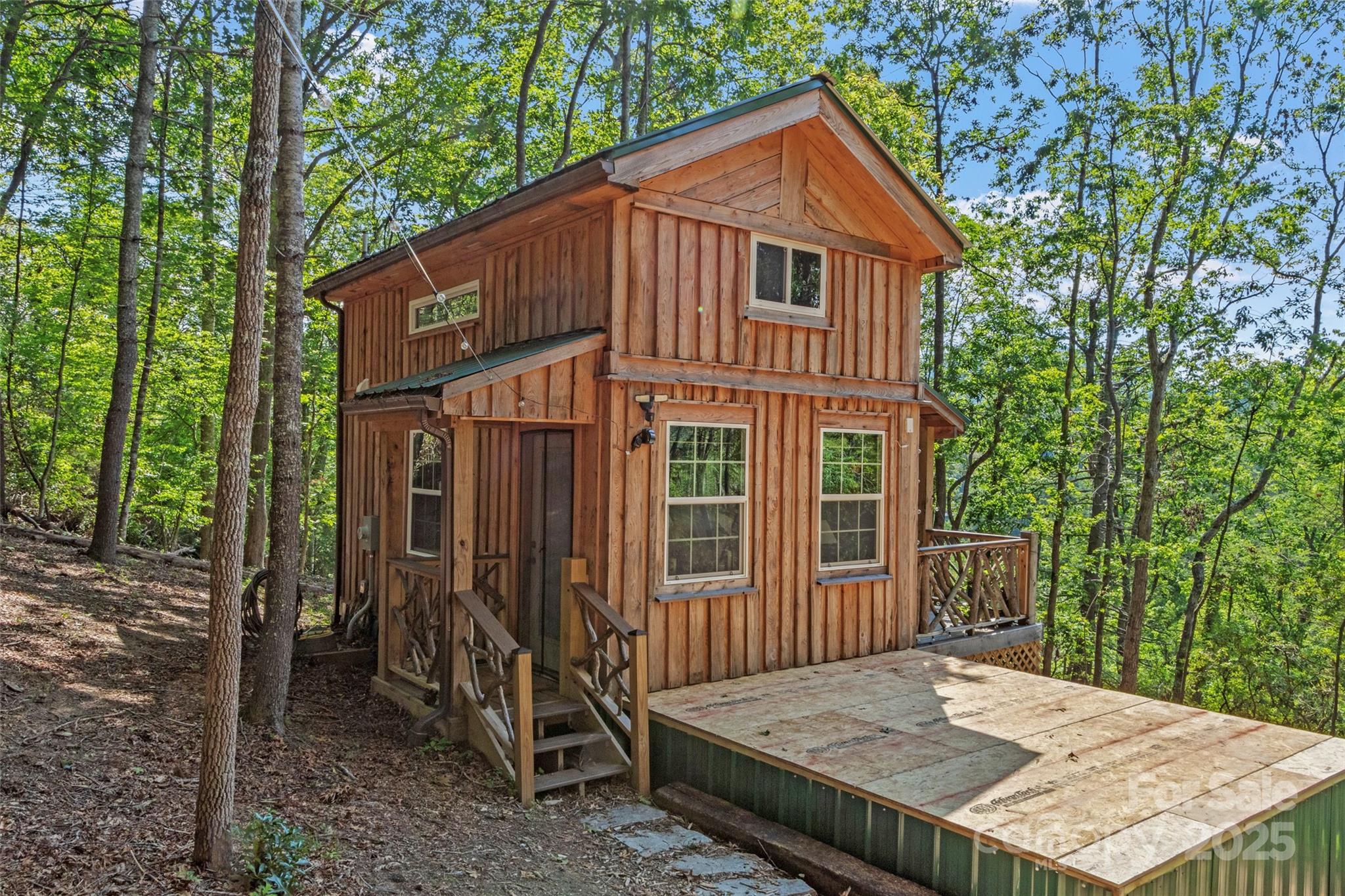 Property image 5 of 97 Gordon Lane in Rivers Edge, Burnsville, NC 28714