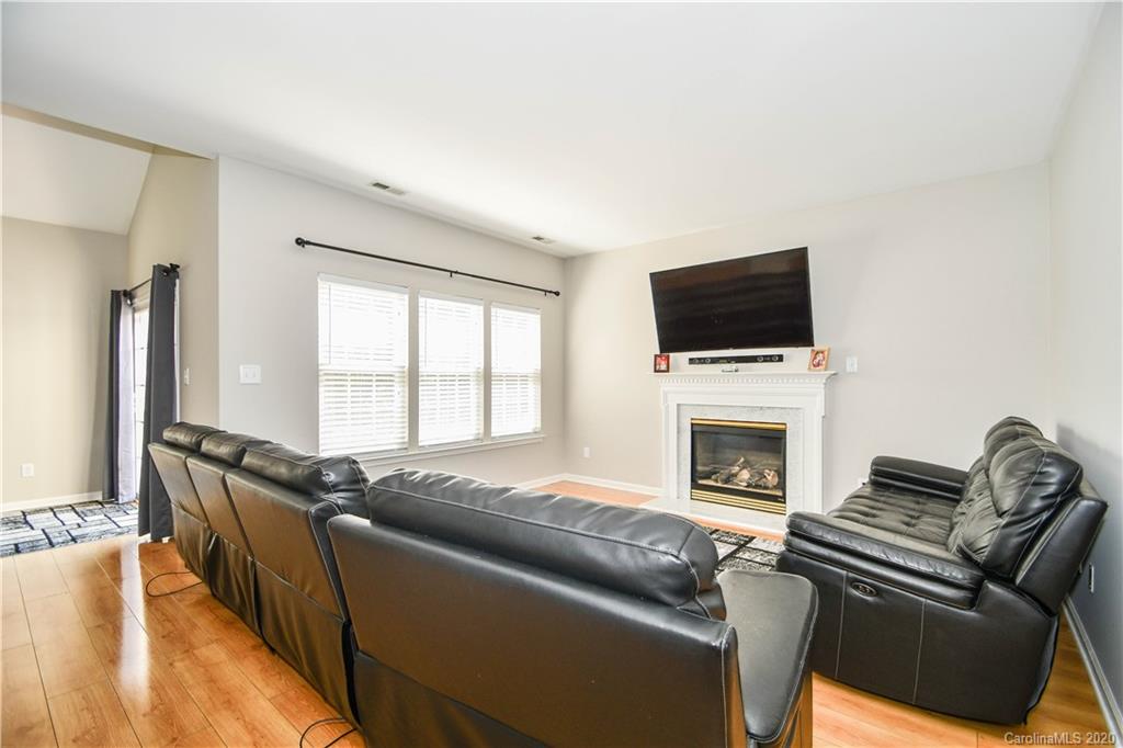 Property image 3 of 2418 Kings Farm Way in Oak Grove, Indian Trail, NC 28079