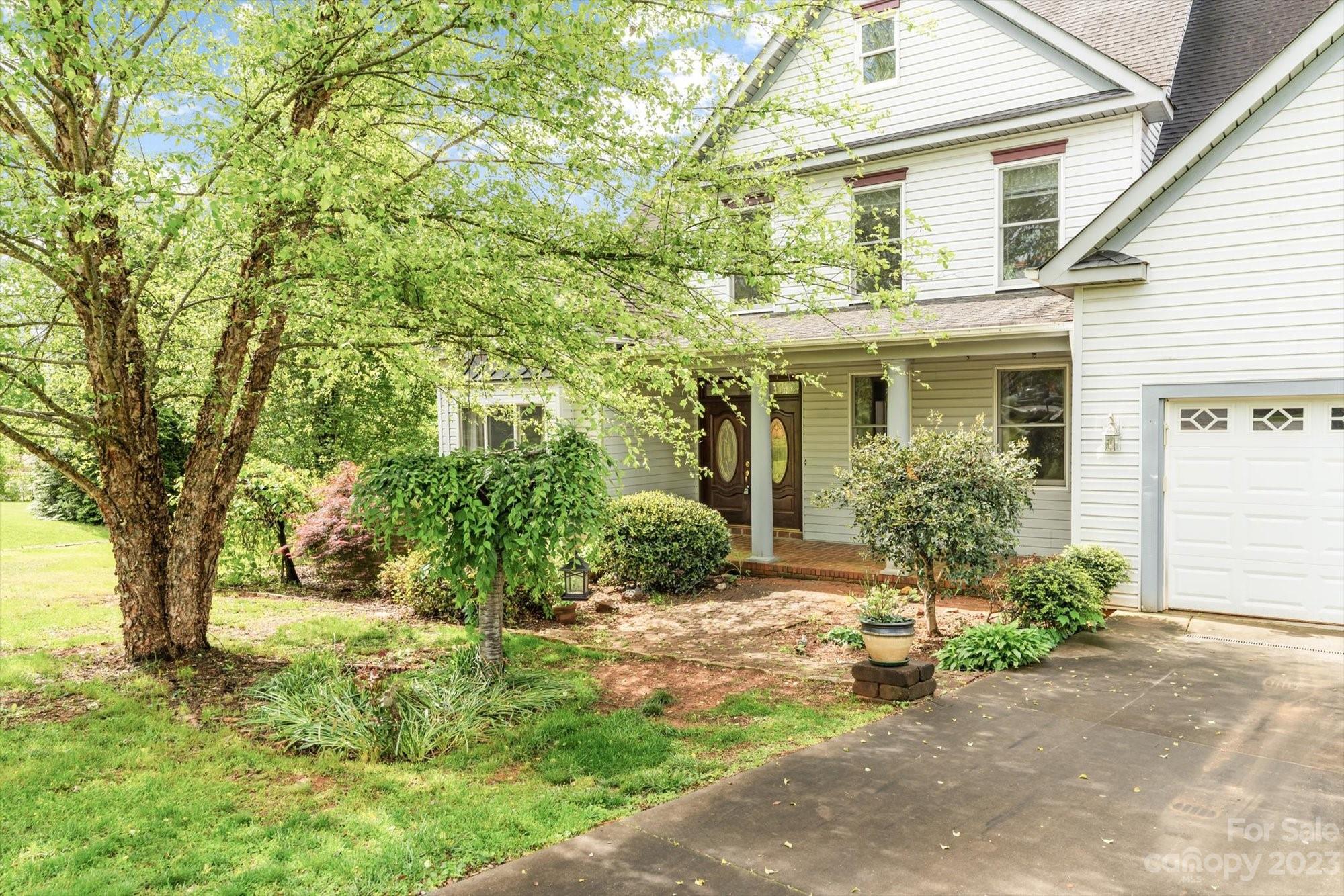 Property image 3 of 1773 Whitehall Court in Nottingham Estates, Newton, NC 28658