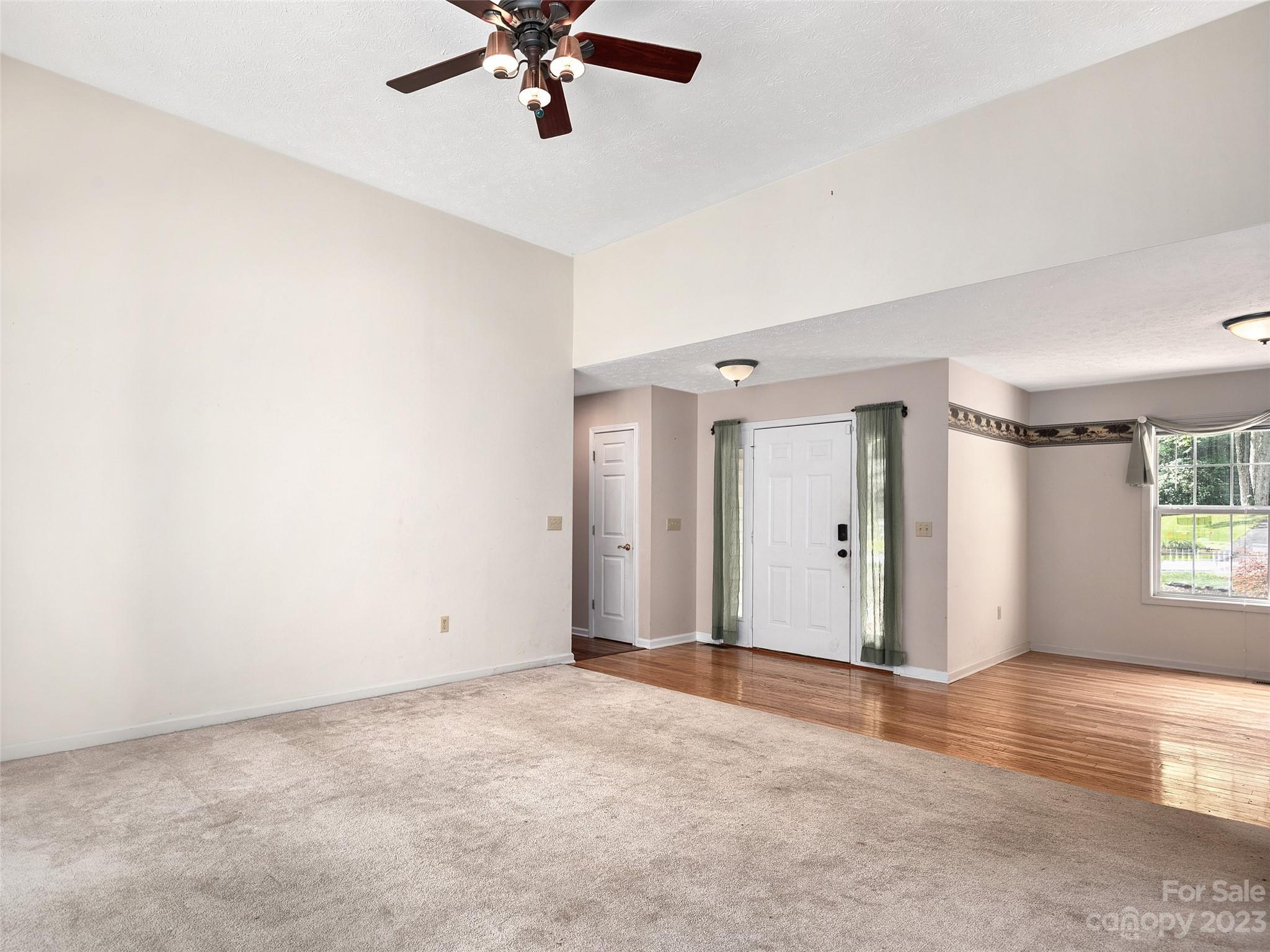 Property image 3 of 6 Bay Hill Court in Etowahs Reach, Etowah, NC 28729