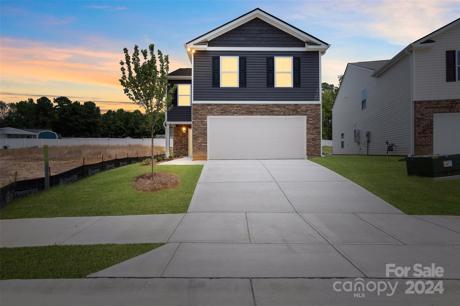 Property image 1 at 1019 20th Avenue Loop, Hickory, NC 28602