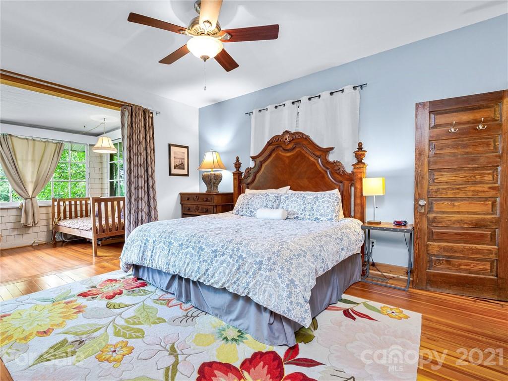 Property image 4 of 41 Oak Park Road in Oak Park, Asheville, NC 28801
