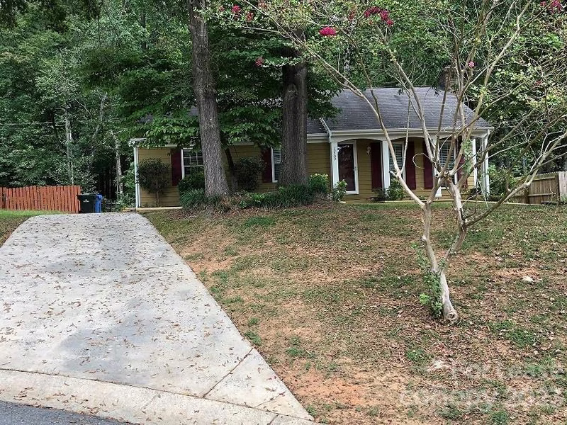 Property image 2 at 10309 Roundhouse Circle, Mint Hill, NC 28227