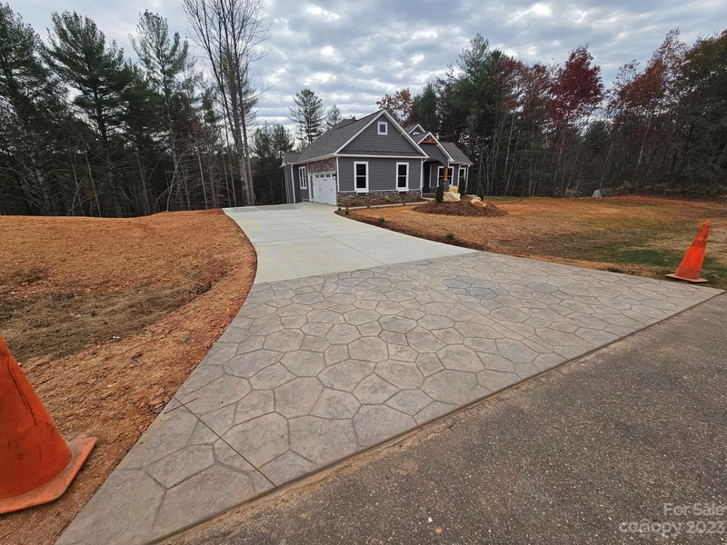 Property image 4 at 1071 Table View Drive, Morganton, NC 28655