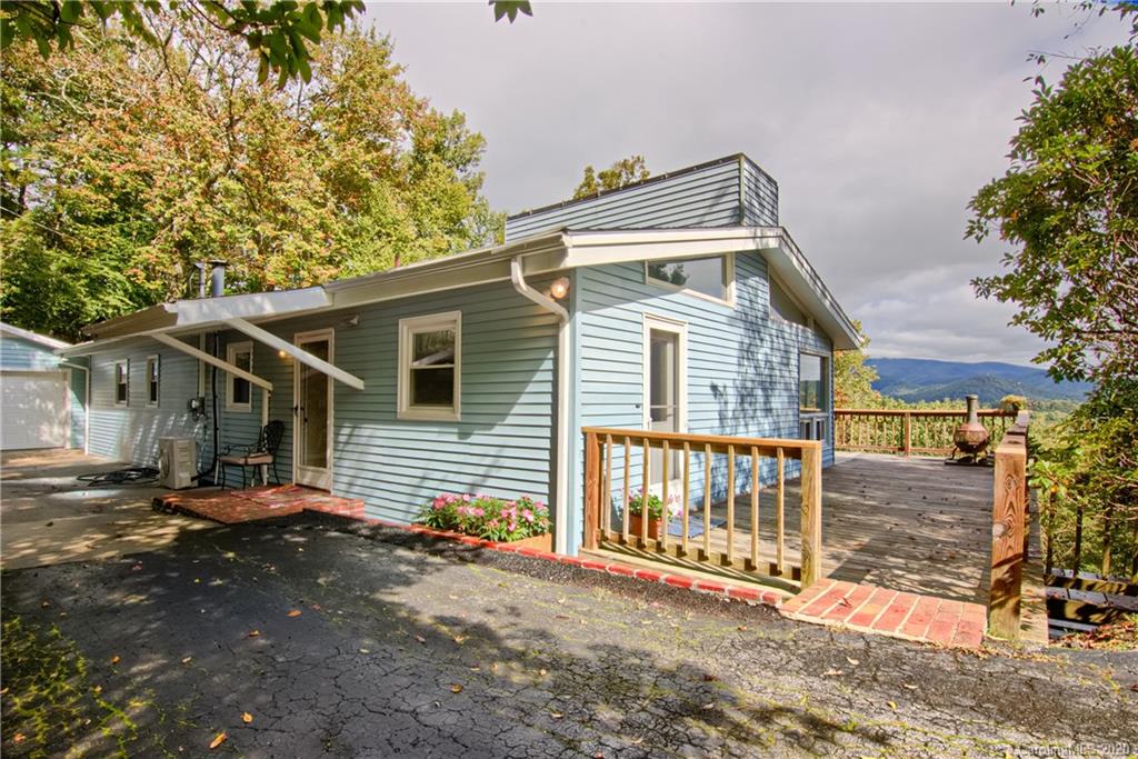 Property image 2 of 195 Ridgeview Road in Swiss Pine Lake, Spruce Pine, NC 28777