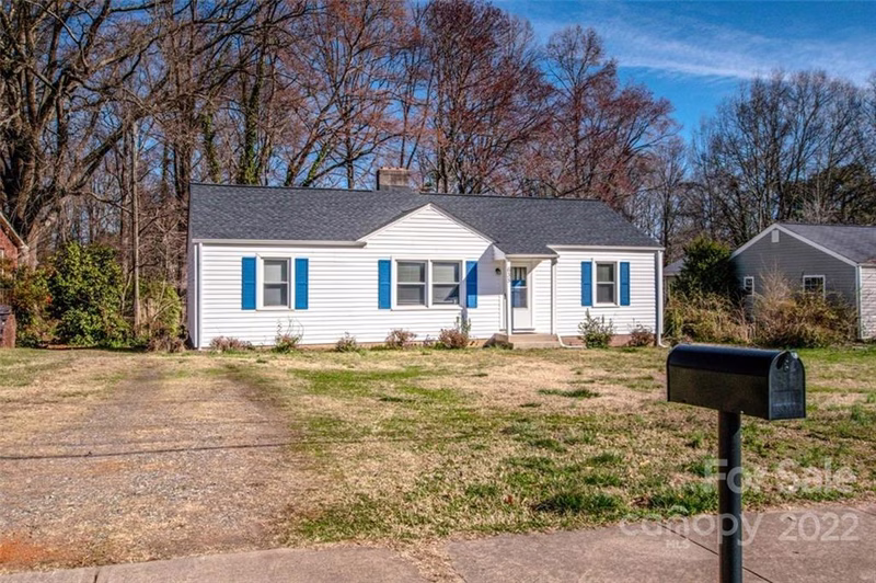 Property image 2 at 635 Hartness Road, Statesville, NC 28677